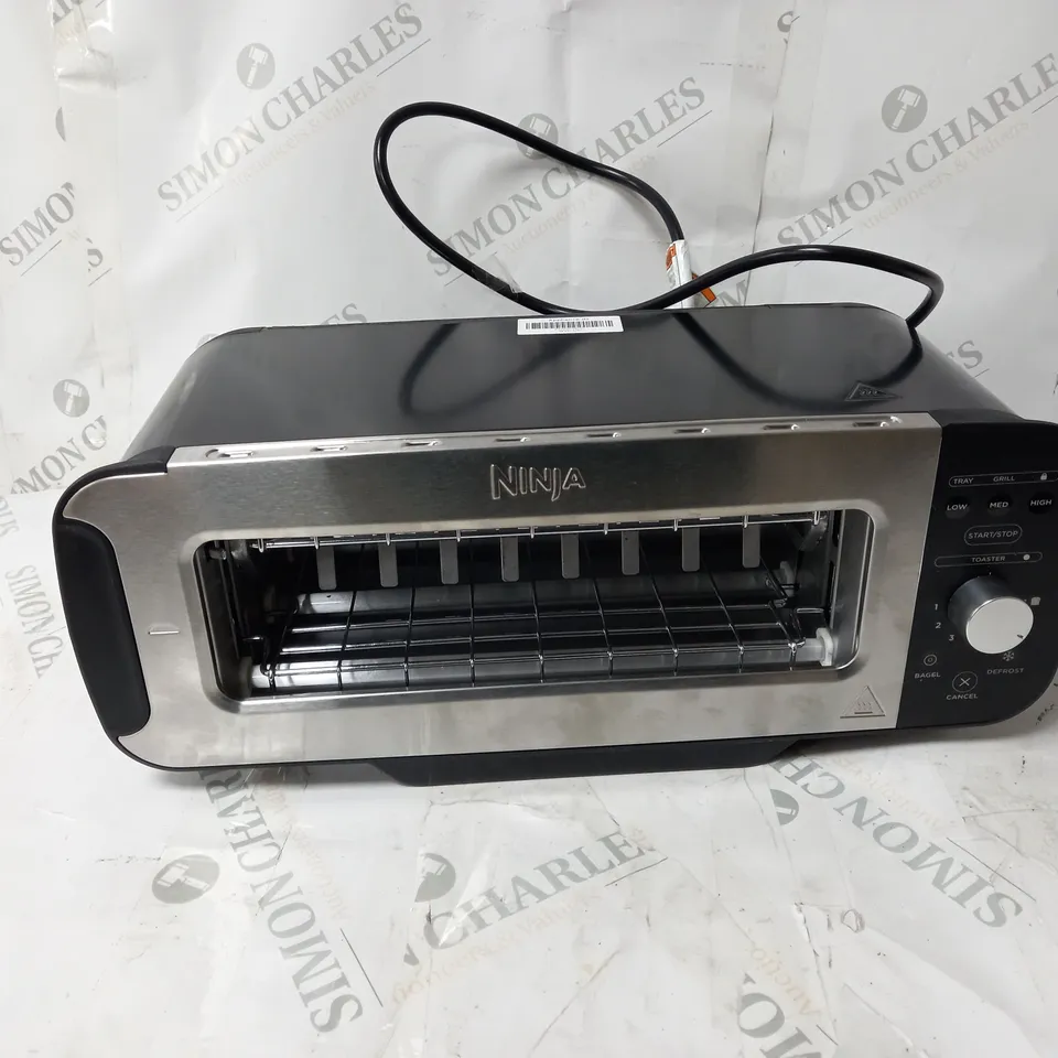 BOXED NINJA 2 IN 1 TOASTER & GRILL ST100UK