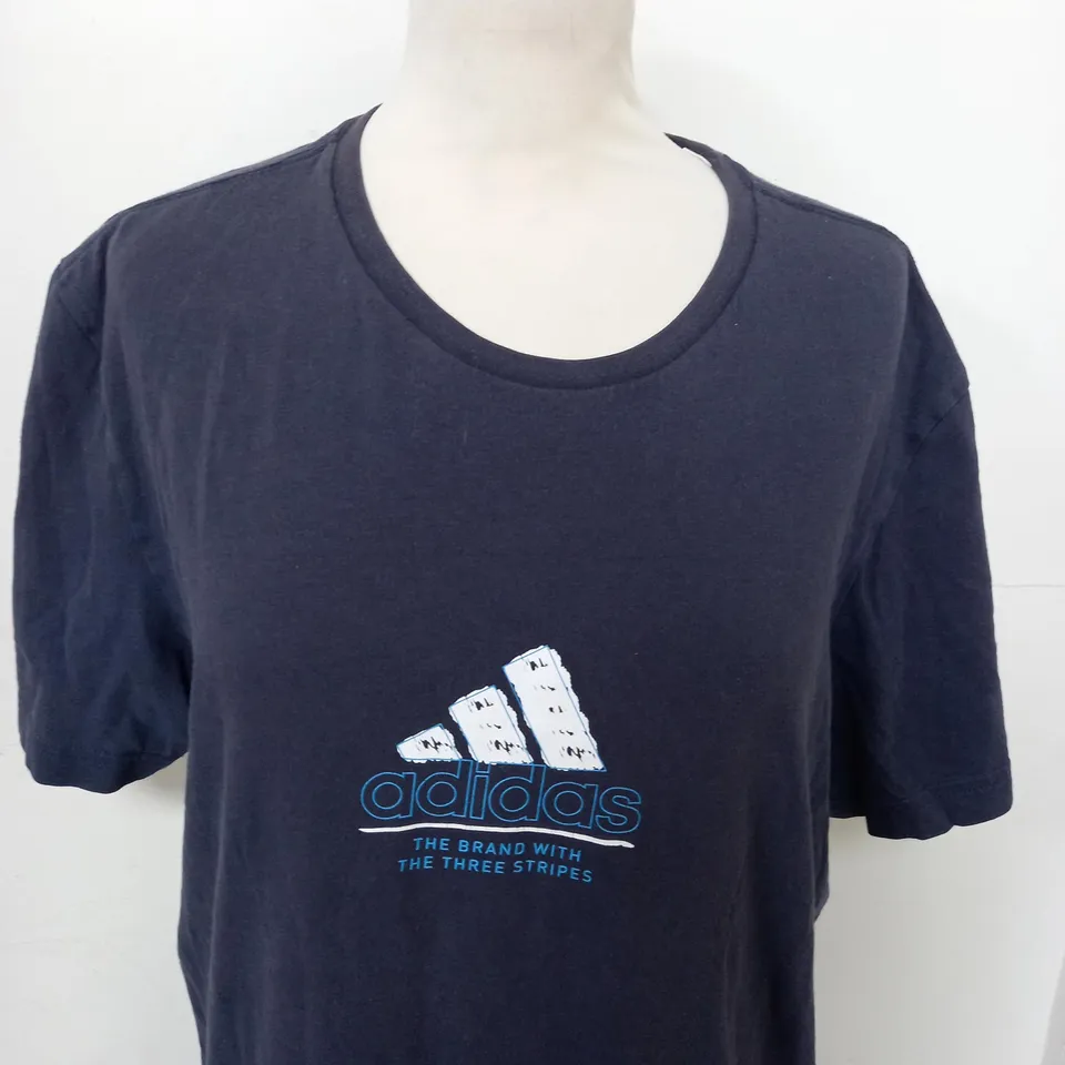 ADIDAS GRAPHIC T-SHIRT SIZE L