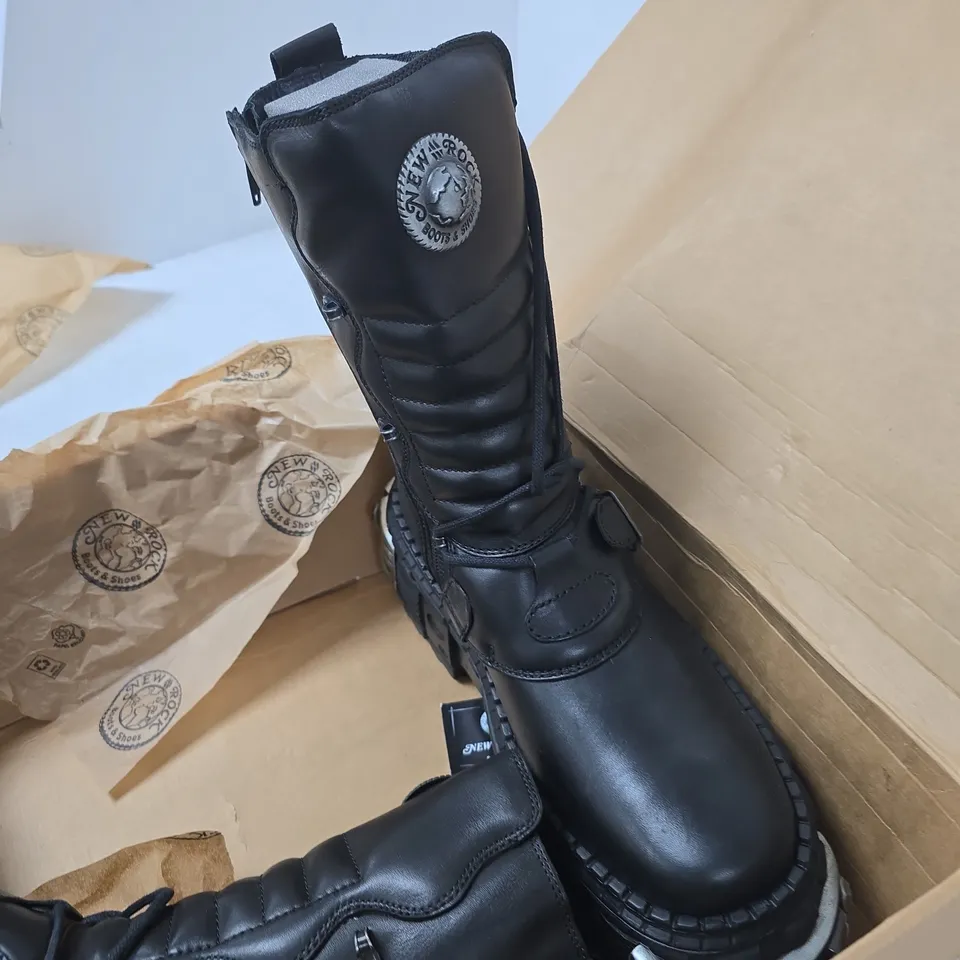 NEW ROCK BOOTS M-WALL14/3-S11 – BLACK LEATHER KNEE-HIGH, 6-BUCKLE DESIGN, UK 10 (EU 44) – BOXED