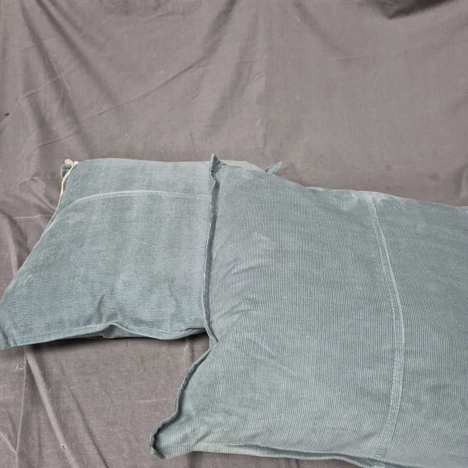 SET OF 2 LOAF CUSHIONS - TEAL - 43CM X 43CM