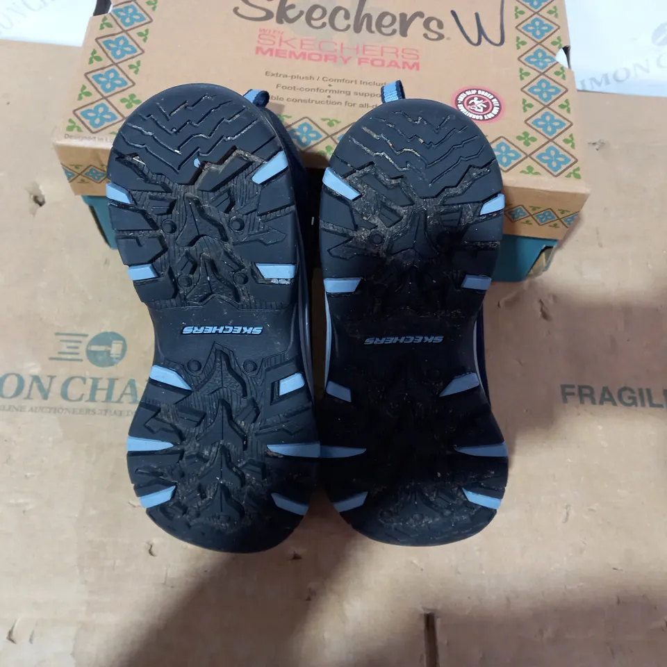 BOXED PAIR OF SKECHERS NAVY BOOTS - SIZE 5.5