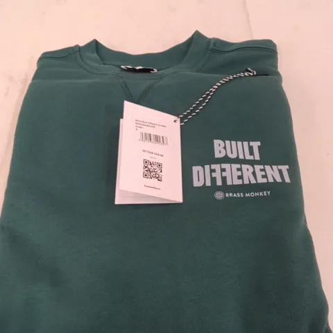 BOX TO CONTAIN BRASS MONKEY SWEATS - GREEN SIZE S APPROXIMATELY 5