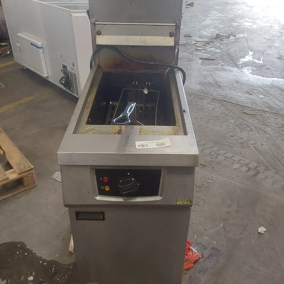 FALCON COMMERCIAL GAS FRYER