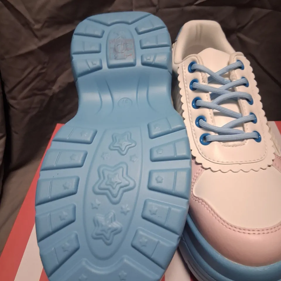 BRAND NEW BOXED KETNIPZ X KOI BEAN SAYS HI CHUNKY TRAINERS BLUE SIZE 5