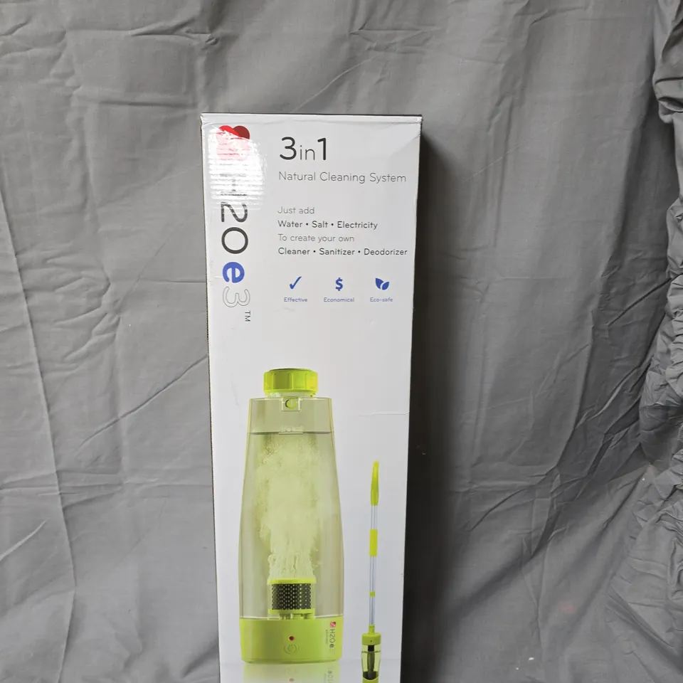 H20 E3 3-IN-1 NATURAL CLEANING SYSTEM – GREEN MOP & SPRAYER 