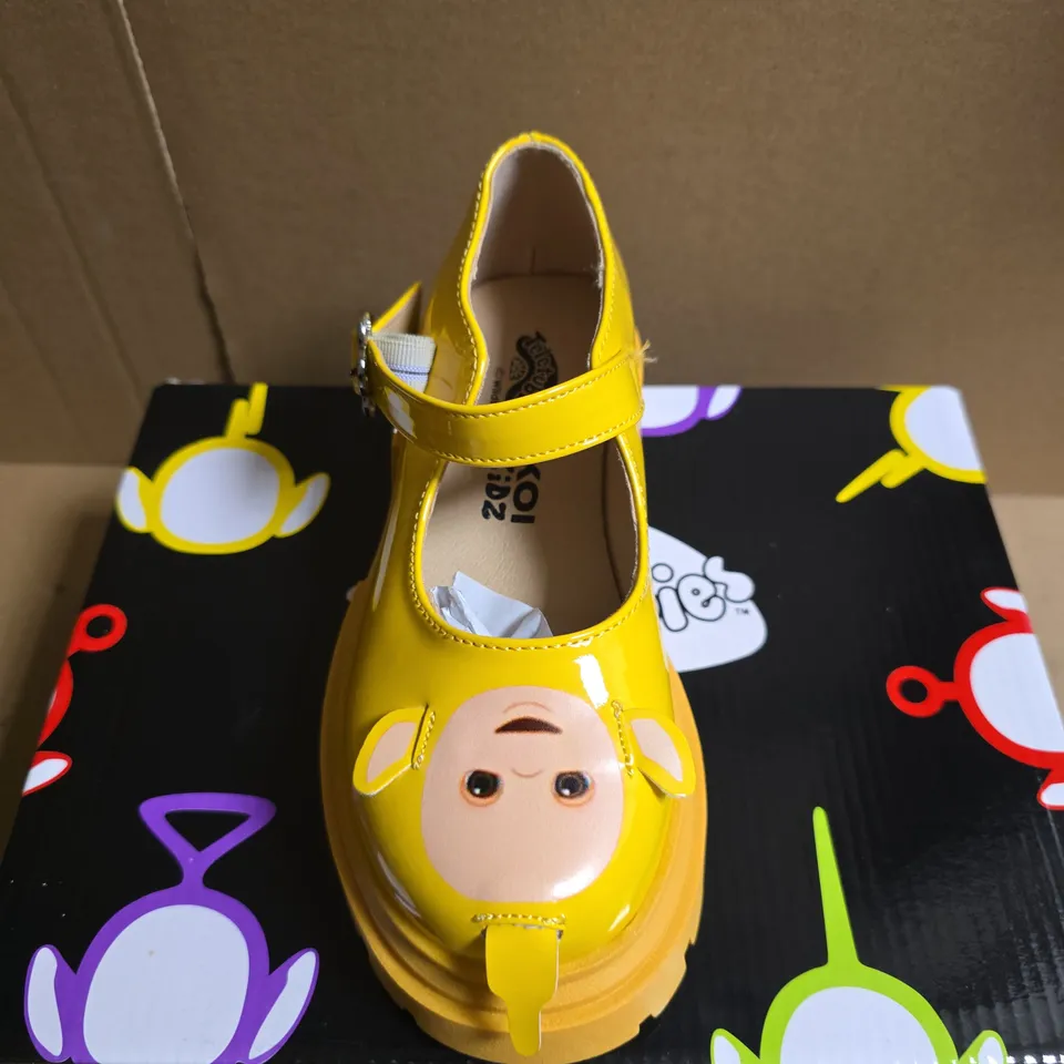 BOXED PAIR OF KOI LA LA TELETUBBIES KIDZ MARY JANES – YELLOW, UK 11