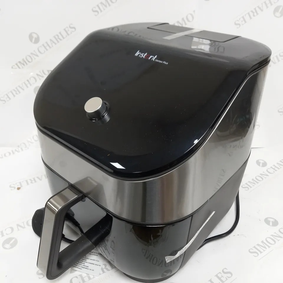 BOXED INSTANT VORTEX 6 IN 1 AIR FRYER 