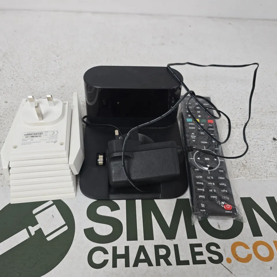 APPROXIMATELY 10 ASSORTED HOUSEHOLD ELECTRICAL ITEMS TO INCLUDE REMOTES, CABLES, ETC