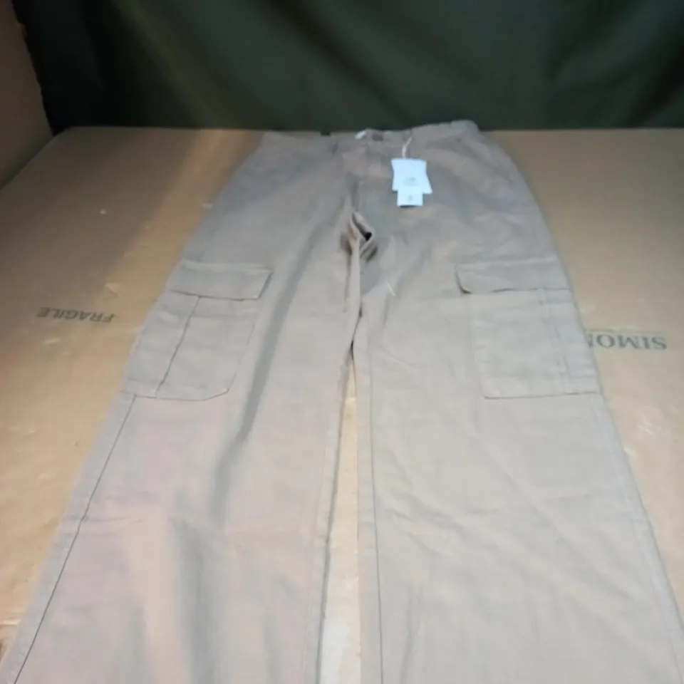 PAIR OF STR BEIGE TROUSERS SIZE 38