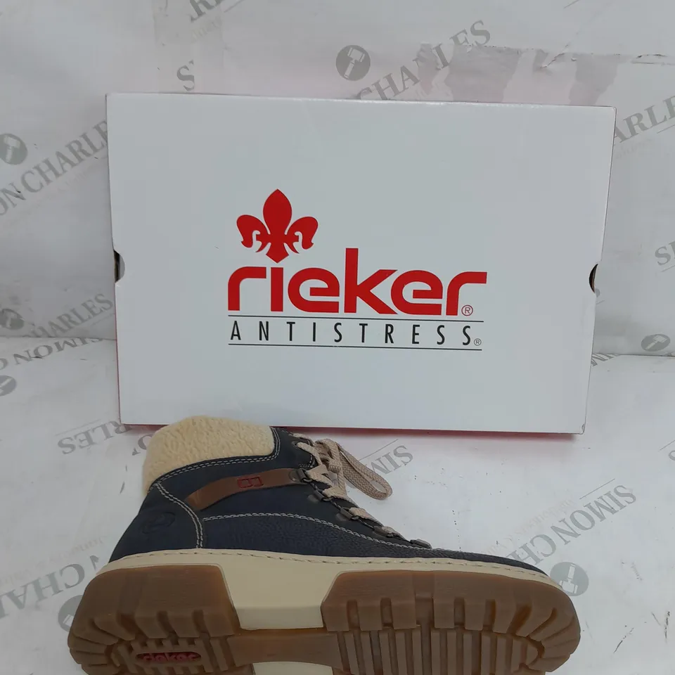 BOXED PAIR OF RIEKER LACE UP CHUNKY BOOTS IN NAVY SIZE 6.5