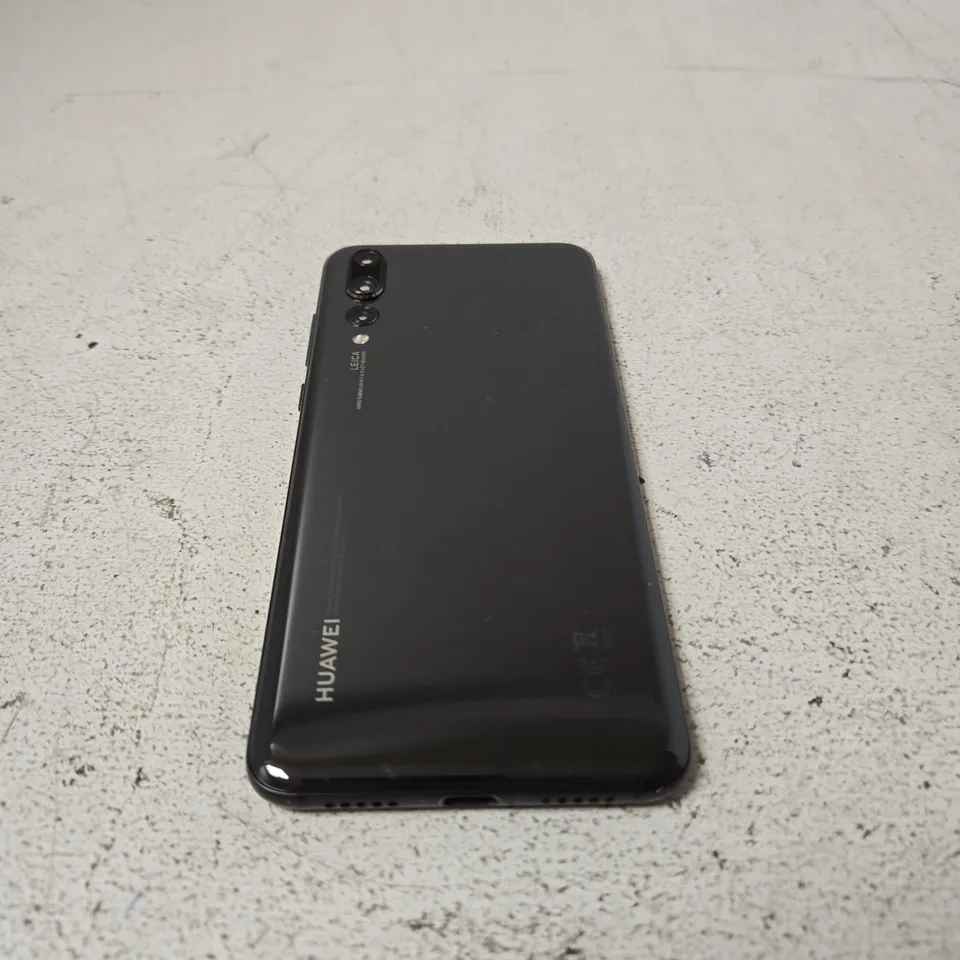 HUAWEI P20 PRO SMARTPHONE