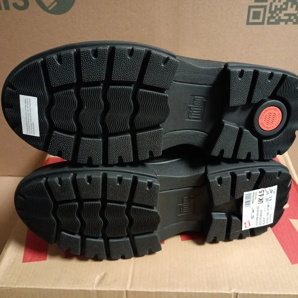 FITFLOP WYLDER ZIP-FRONT LEATHER ANKLE BOOTS – BLACK, UK 6.5