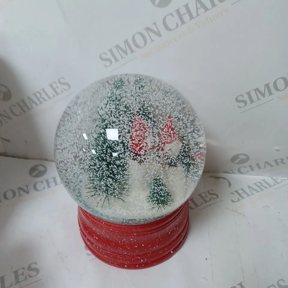SANTA EXPRESS CHRISTMAS CHARACTER MUSICAL WATER SPINNER