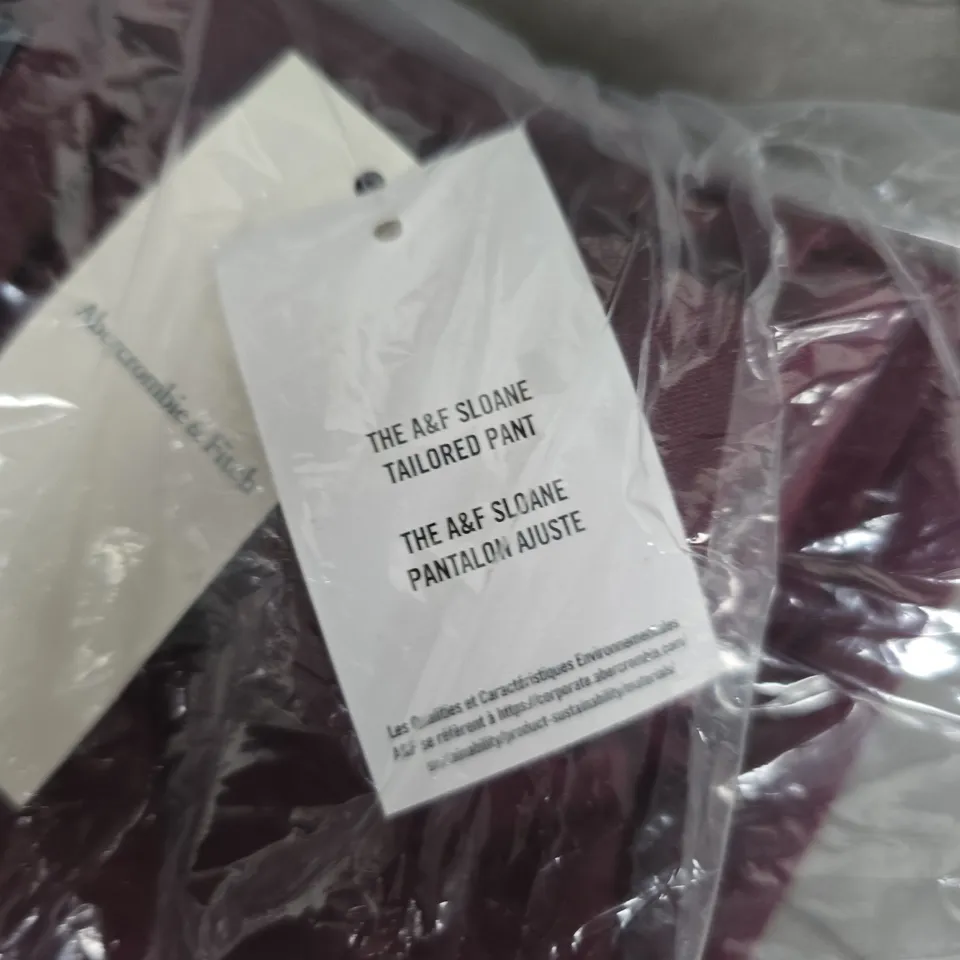 BAGGED ABERCROMBIE & FITCH SLOANE TAILORED TROUSERS – 26 REGULAR