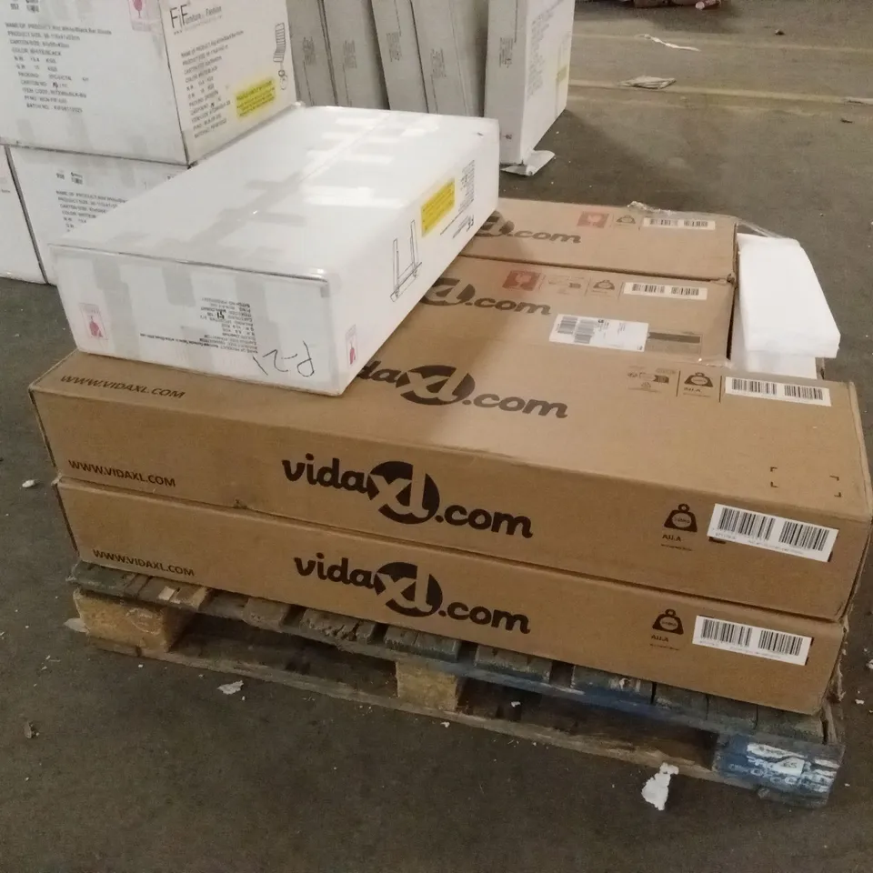 PALLET OF ASSORTED INCOMPLETE DESIGNER FURNITURE PARTS AND PIECES 