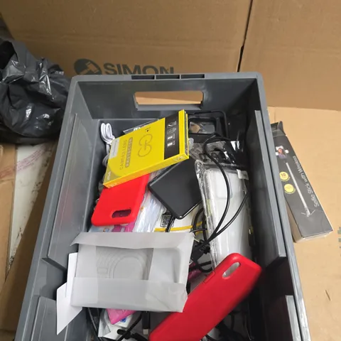 TOTE OF APPROXIMATELY 15 ASSORTED ITEMS TO INCLUDE: WIRELESS SELFIE STICK
