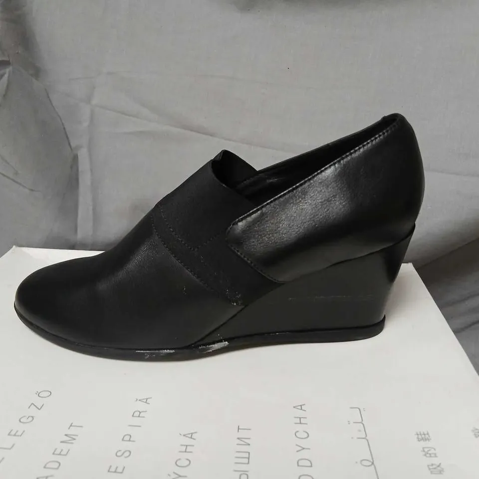 GEOX D INSP WEDGE BLACK LEATHER ANKLE BOOTS – UK 5.5 (EU 38.5) – WOMEN'S DESIGNER SHOES