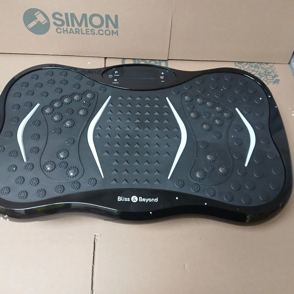 BLISS & BEYOND COREPULSE VIBRATION MASSAGER PLATE – 150W, ADJUSTABLE SPEED, BOXED