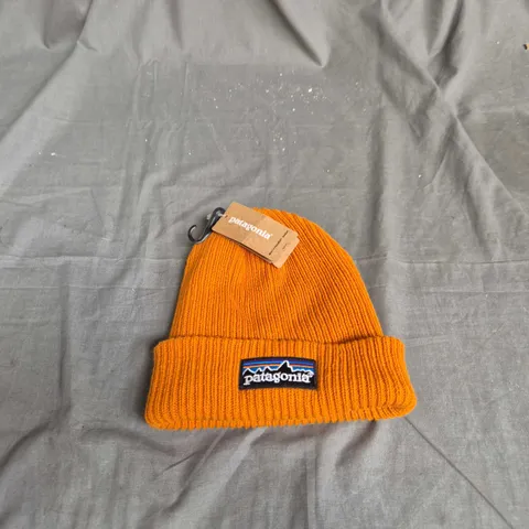 PATAGONIA ORANGE KNIT BEANIE HAT