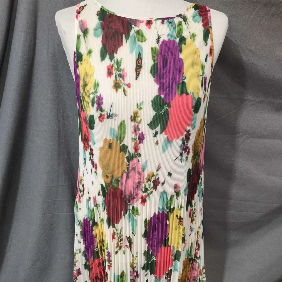 WOMEN'S TED BAKER  FLORAL PRINT PLEATED SLEEVELESS DRESS - SIZE LARGE