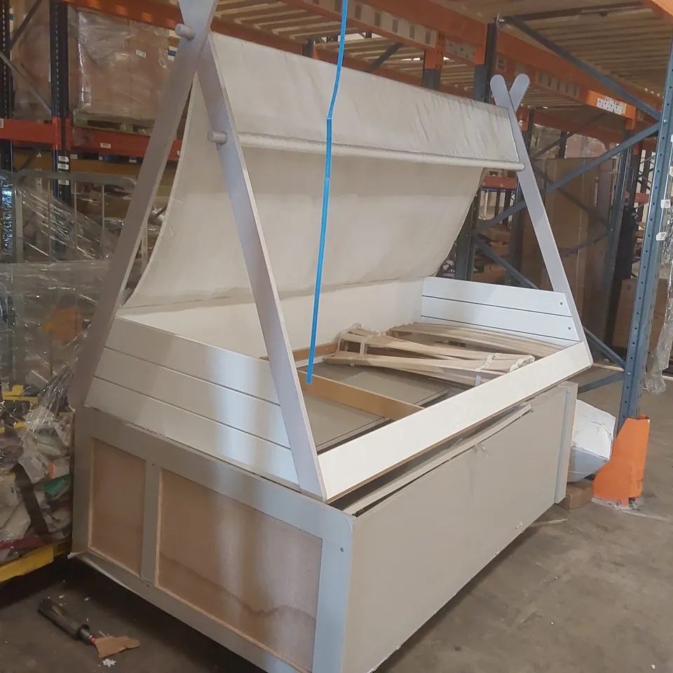PALLET CONTAINING ASSORTED FURNITURE PARTS