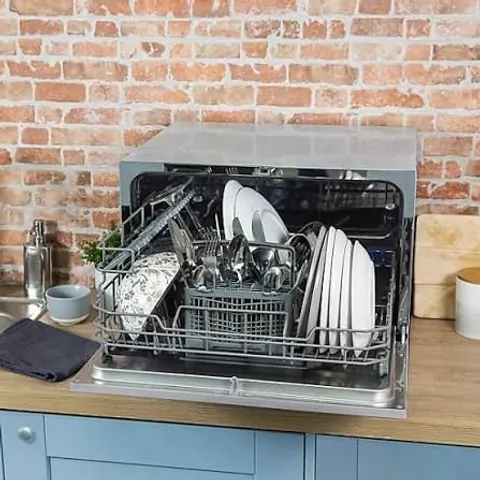 BOXED RUSSELL HOBBS RHTTDW6S TABLE TOP DISHWASHER - SILVER