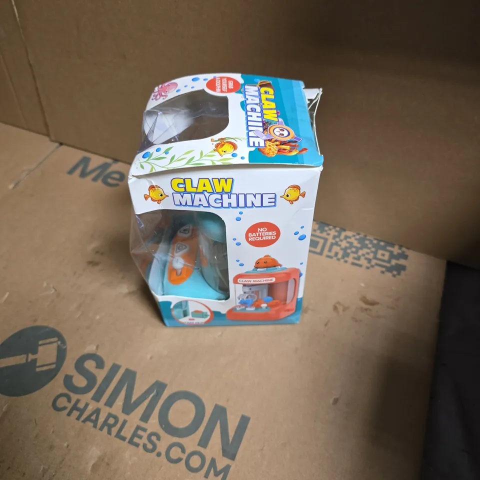BOX OF APPROXIMATELY 8 ASSORTED  TOYS AND GAMES INCLUDING CLAW MACHINE AND SUPER SKILLS GAME 