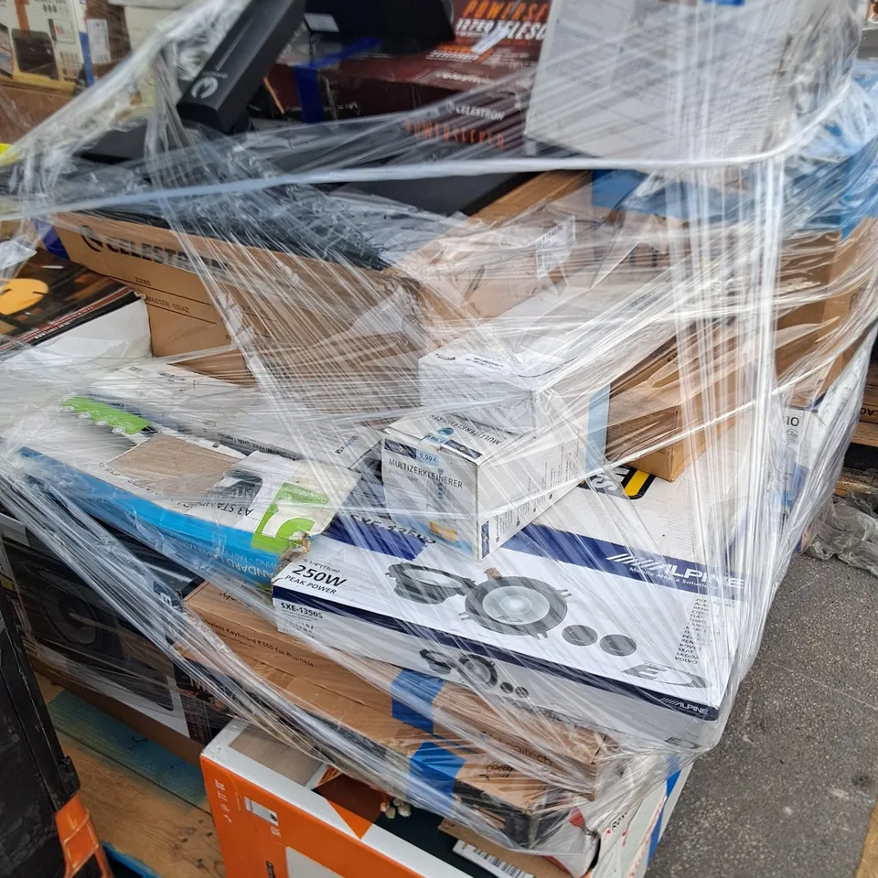 PALLET CONTAINING APPROXIMATELY 19 ASSORTED TECH ITEMS TO INCLUDE ALPINE SPEAKERS, G-MASTER MONITOR AND LANEY AMPLIFIER