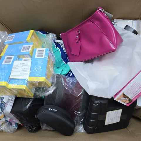 APPROXIMATELY 15 ASSORTED ITEMS TO INCLUDE CHIN & FACE TONER, STRING LIGHTS, HANDBAG, ETC - COLLECTION ONLY