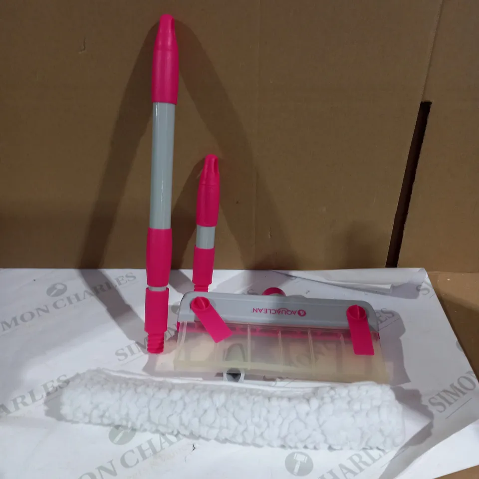 AQUACLEAN WINDOW CLEANING POLE WITH TWO HEADS 