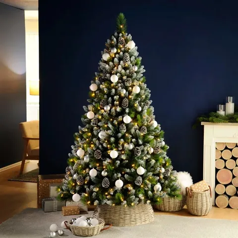 BOXED LIGHTED ARTIFICIAL PINE CHRISTMAS TREE