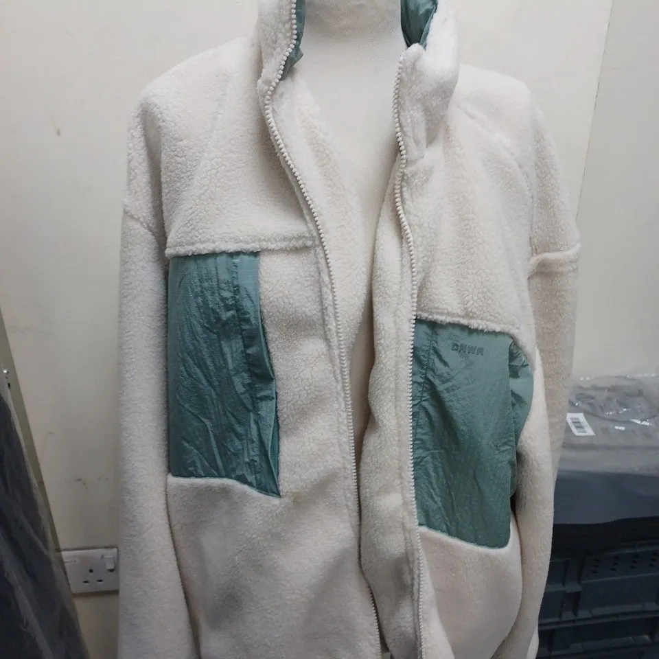 ZARA FLUFFY JACKET CRÈME & GREEN - LARGE -XL