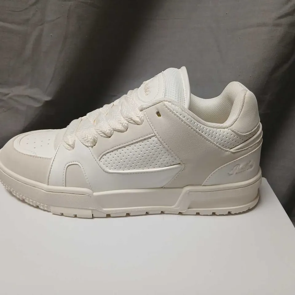 CONZURI MEN'S WHITE LEATHER SNEAKERS, UK 7 (US 8, EU 41)