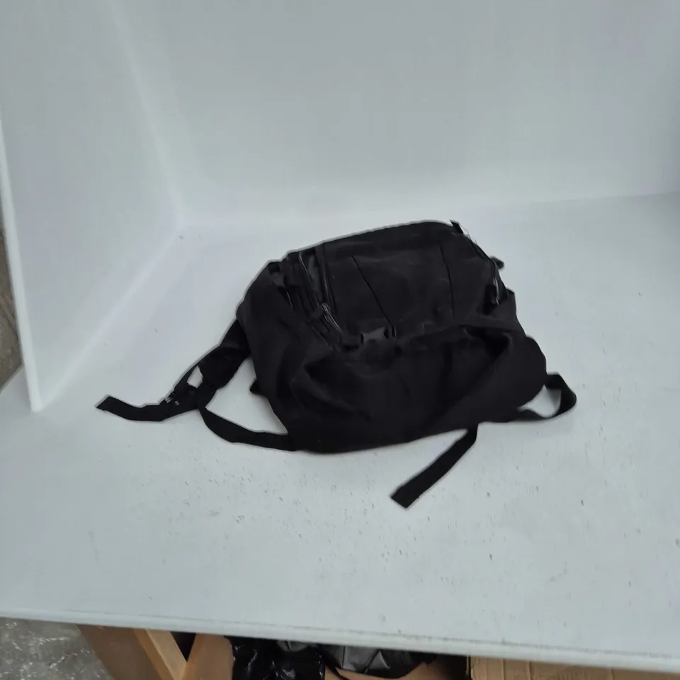 BOX OF APPROXIMATELY 12 ASSORTED ITEMS TO INCLUDE: BLACK BACKPACK