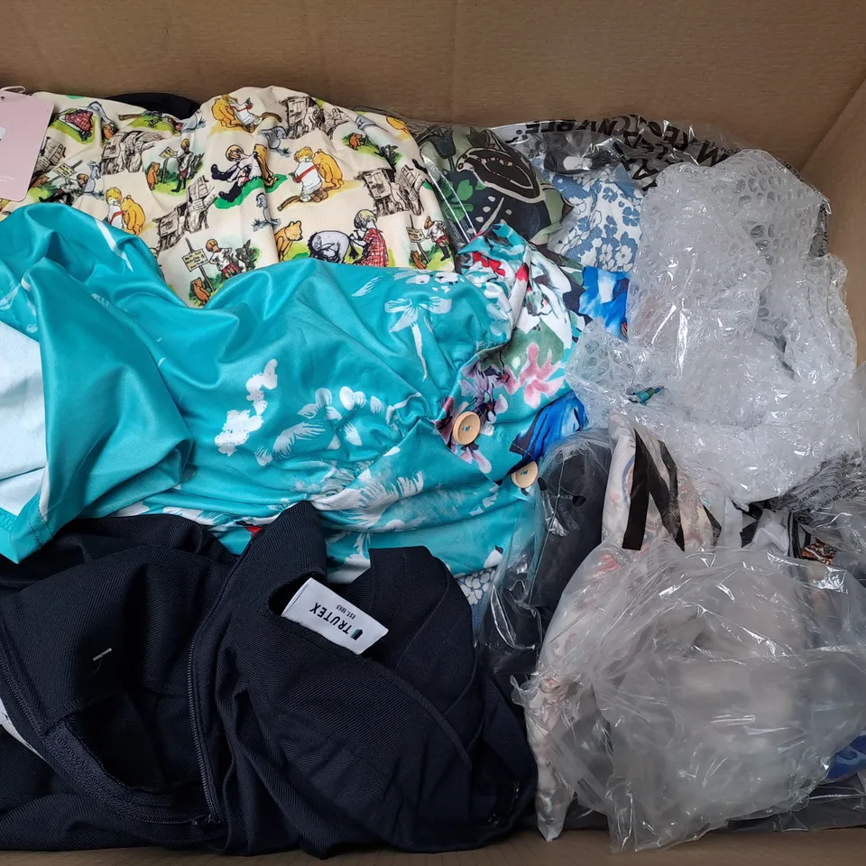 BOX OF APPROXIMATELY 25 ASSORTED CLOTHING ITEMS TO INCLUDE - HAT , SHORTS , BRA ETC