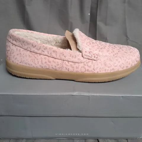 BOXED PAIR OF VIONIC SLIPPERS - UK SIZE 4.5
