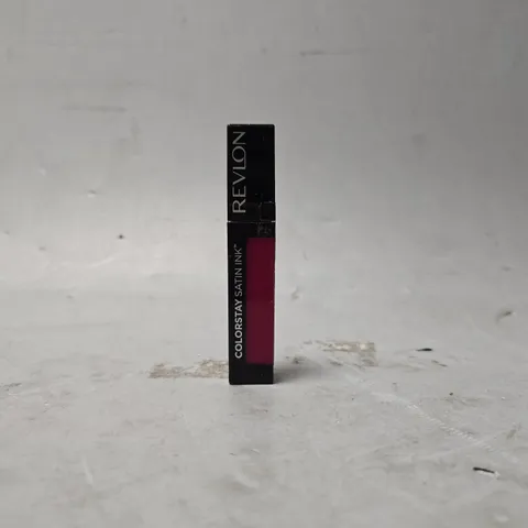 BOX OF APPROIXMATELY 50 REVLON COLOUR STAY SATIN INK 012