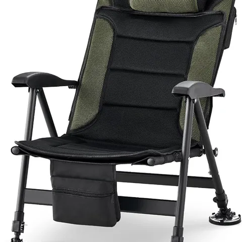 BOXED BLACK AND GREEN OUTDOOR LOUNGER/CHAIR