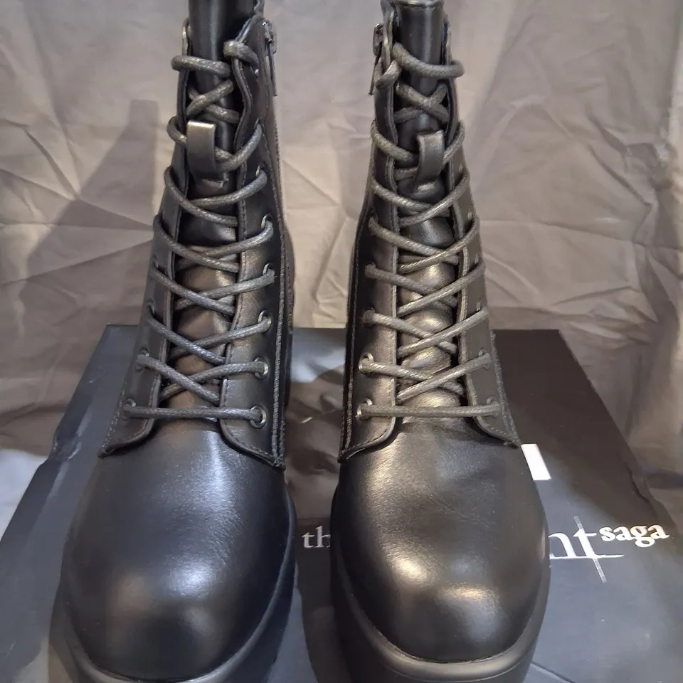 BRAND NEW BOXED KOI X THE TWILIGHT SAGA TEAM EDWARD MILITARY BOOTS SIZE 10