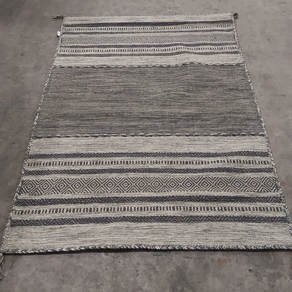 BRAND NEW BAGGED PACO HOME KILIM RUG - 170 x 120cm