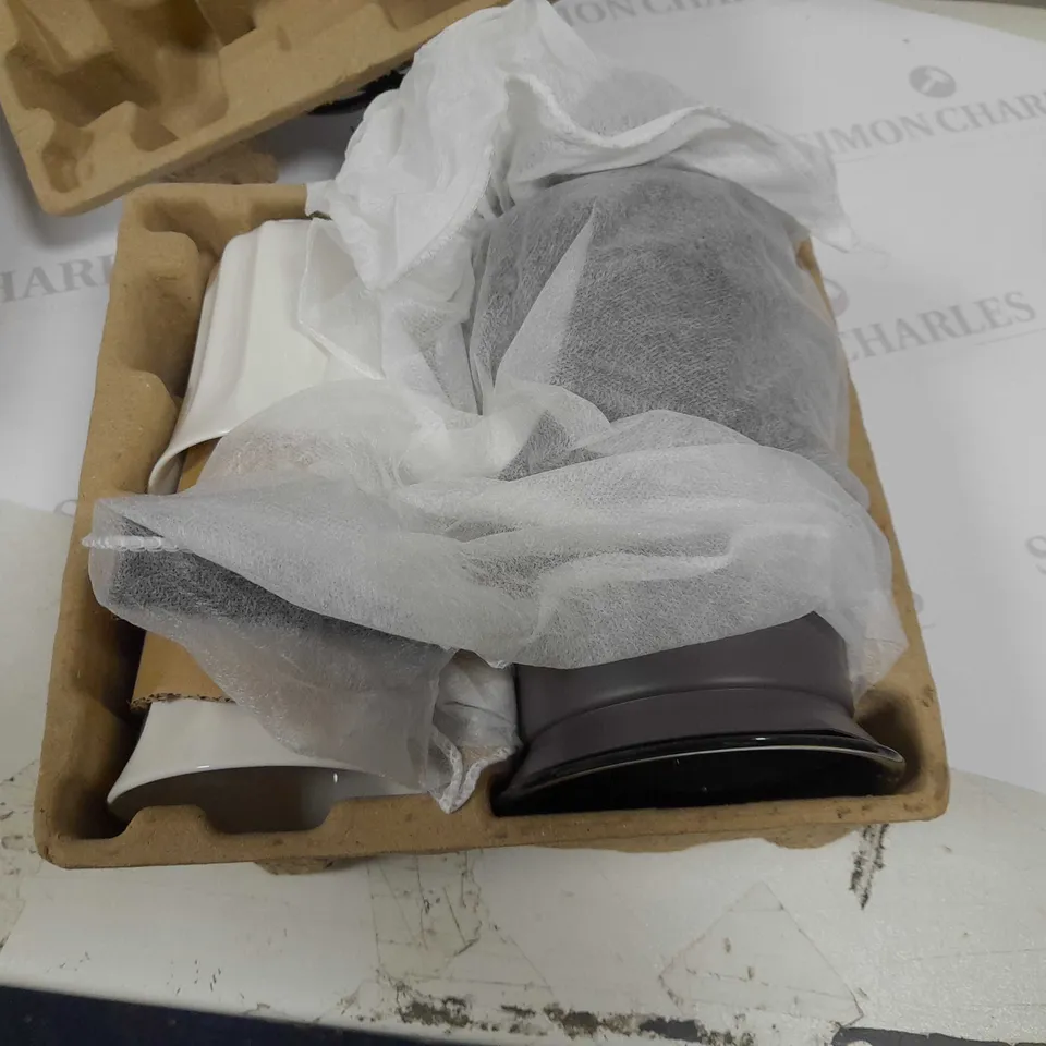 BOXED HOTEL CHOCOLAT VELVETISER