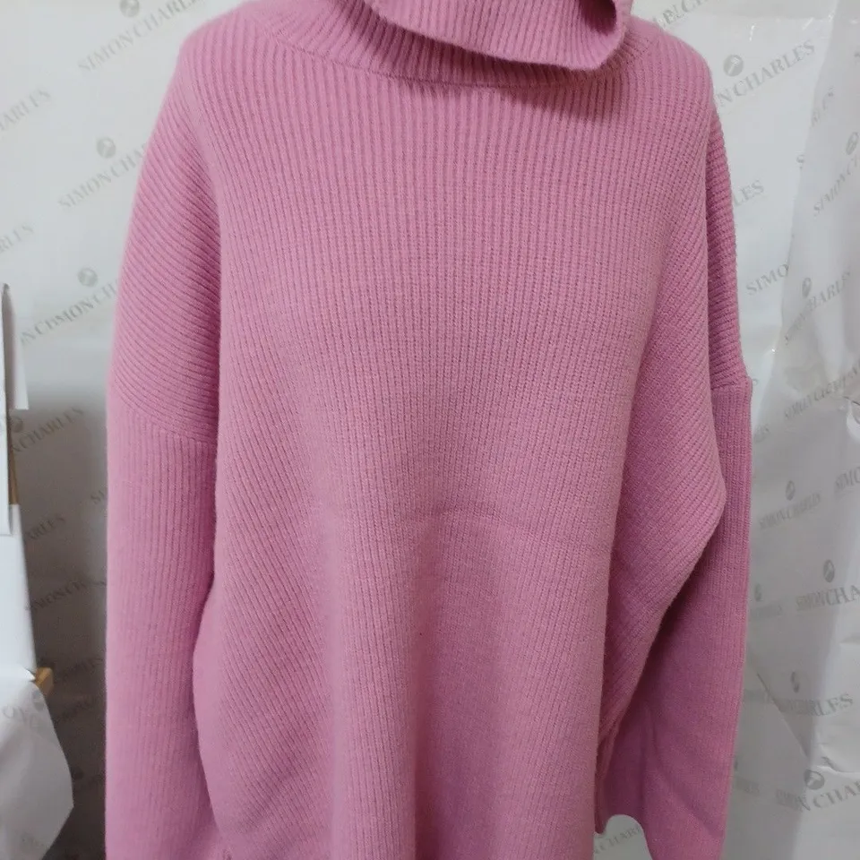ZARA TURTLENECK SWEATER IN PINK SIZE XL