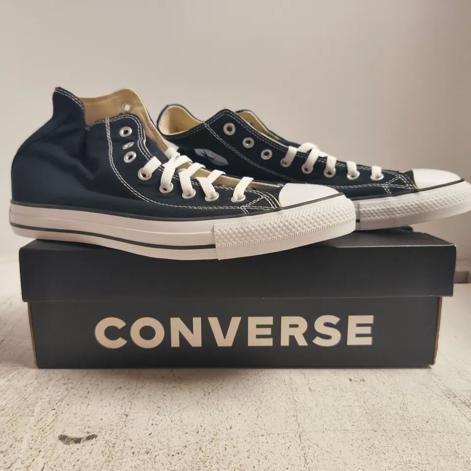 BOXED PAIR OF CONVERSE ALL STAR HI-TOP SHOES IN BLACK SIZE UK 10