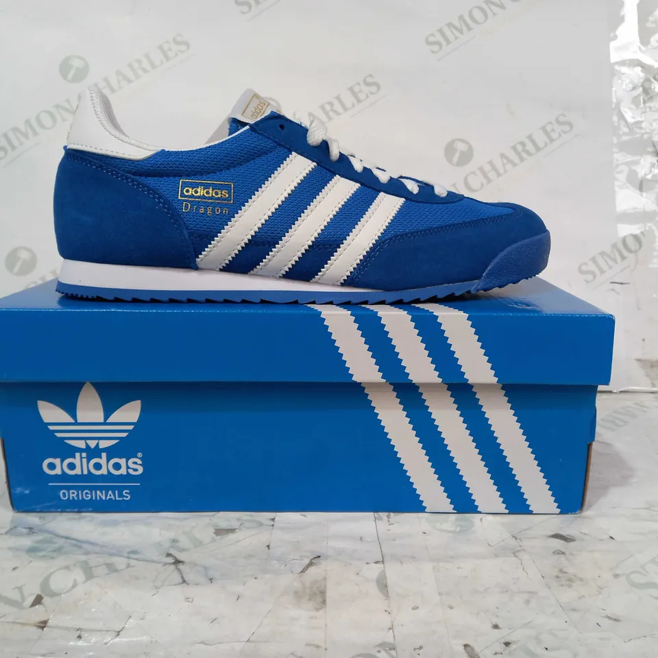 BOXED PAIR OF ADIDAS DRAGON SHOES IN BLUE/WHITE UK SIZE 8