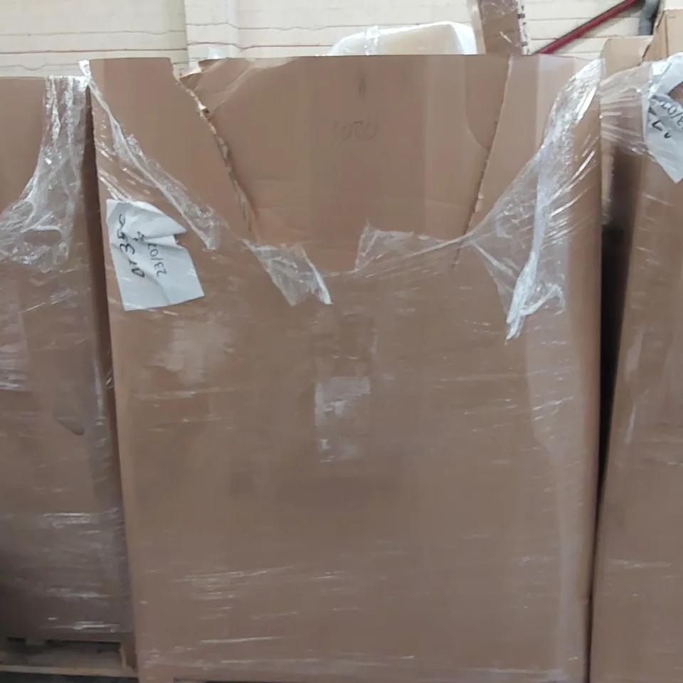 PALLET OF ASSORTED ITEMS INCLUDING: LED AQUARIUM LIGHT, RETRACTABLE SAFETY GATE, WINDOW BLINDS, MEMORY FOAM PILLOW, WORLD MAP