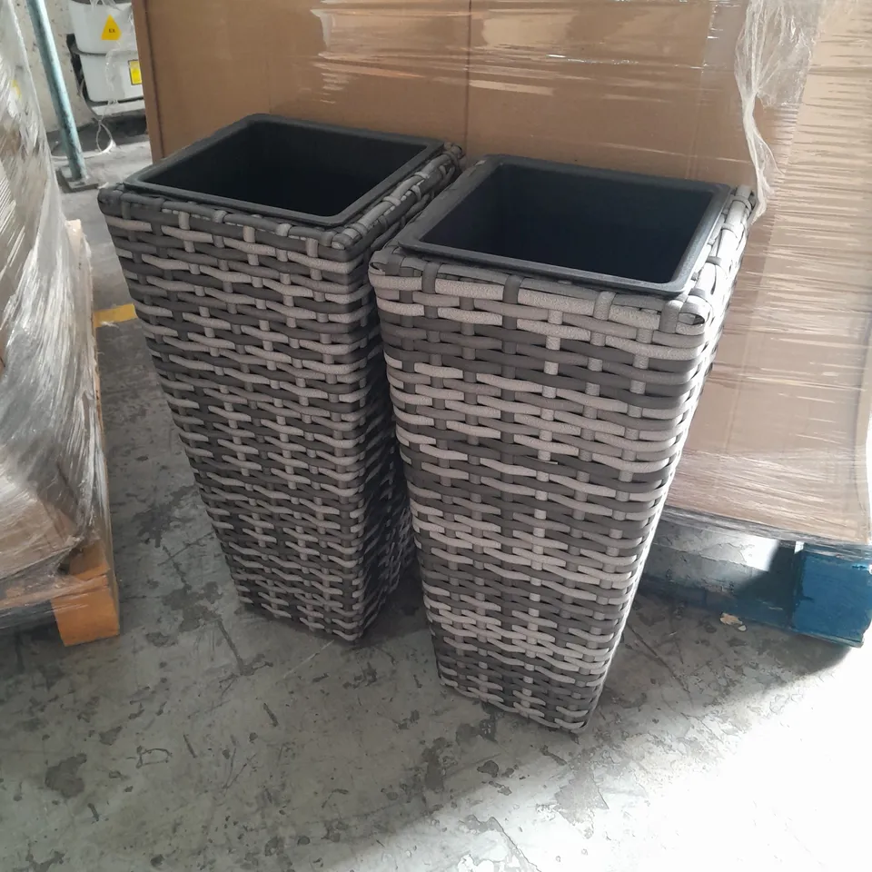 SET OF 2 RATTAN EFFECT PLANTERS 60CM TALL