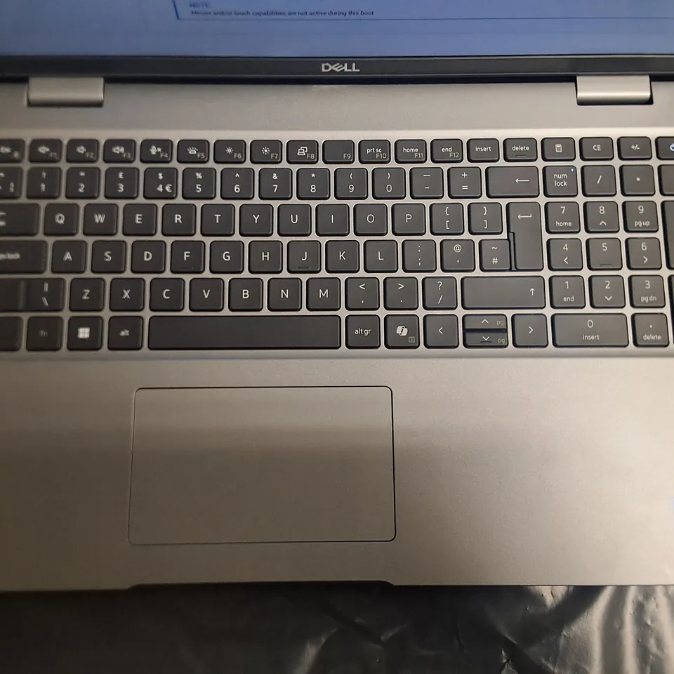DELL PRECISION 3591 INTEL ULTRA 5 LAPTOP IN SILVER