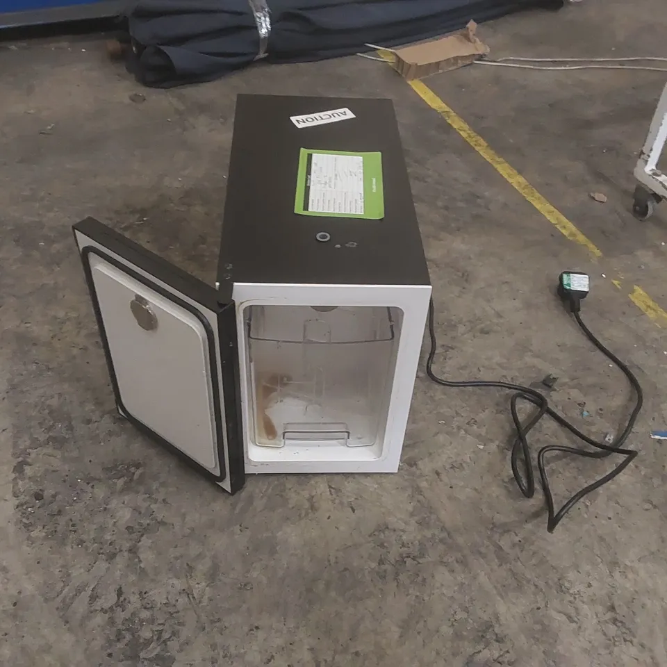 VITRIFRIGO COMMERCIAL MILK CHILLER FOR COFFEE MACHINE