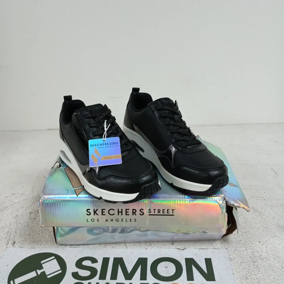 SKECHERS UNO TRAINERS WITH MEMORY FOAM BLACK SIZE 5.5