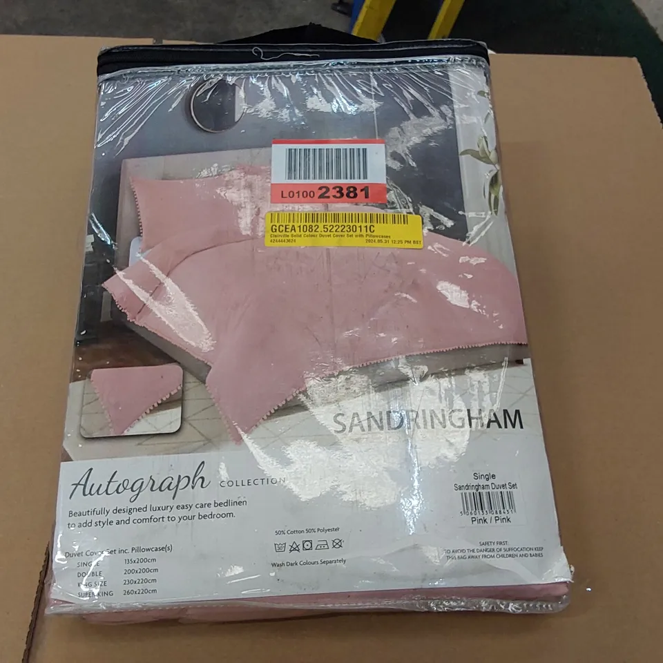 BAGGED CLAIRVILLE SOLID COLOUR DUVET COVER SET WITH PILLOWCASES - SIZE: SINGLE (1 ITEM)